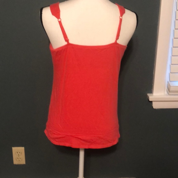 💗𝕡𝕣𝕖𝕥𝕥𝕪 𝕣𝕖𝕕 𝕤𝕙𝕚𝕣𝕥💗 - Picture 3 of 4